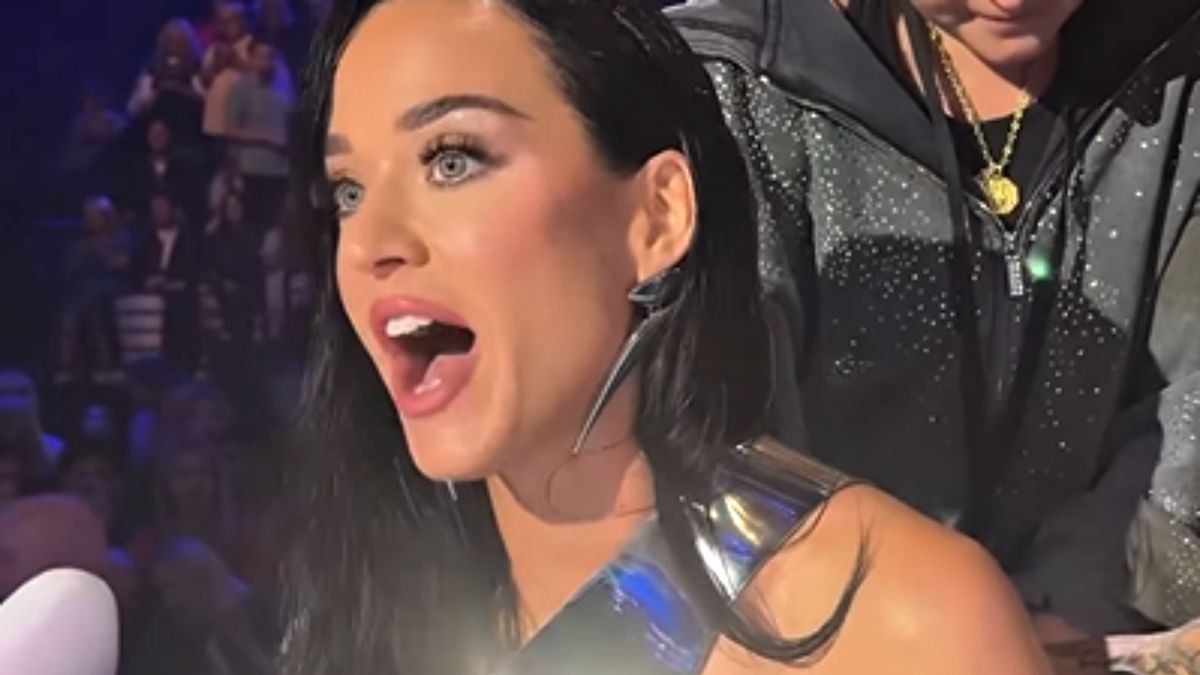 Katy Perry pękł top w trakcie nagrań