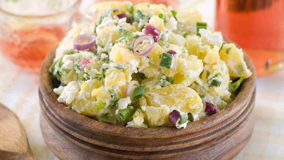 Sałatka ziemniaczana na grilla? Tak, sprawdzi się doskonale!