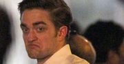 Robert Pattinson dostał w twarz ciastem od fanów