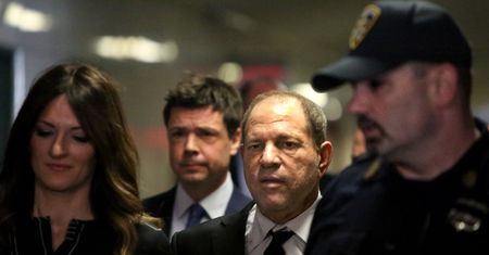 Harvey Weinstein trafił do szpitala. Wcześniej skazano go na 23 lata więzienia