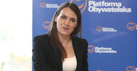 "Prośba hejtera spełniona". Posłanka PO wygrała w sądzie