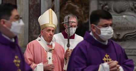 Papież Franciszek zdecydował. Cały Watykan zbiera teraz cięgi