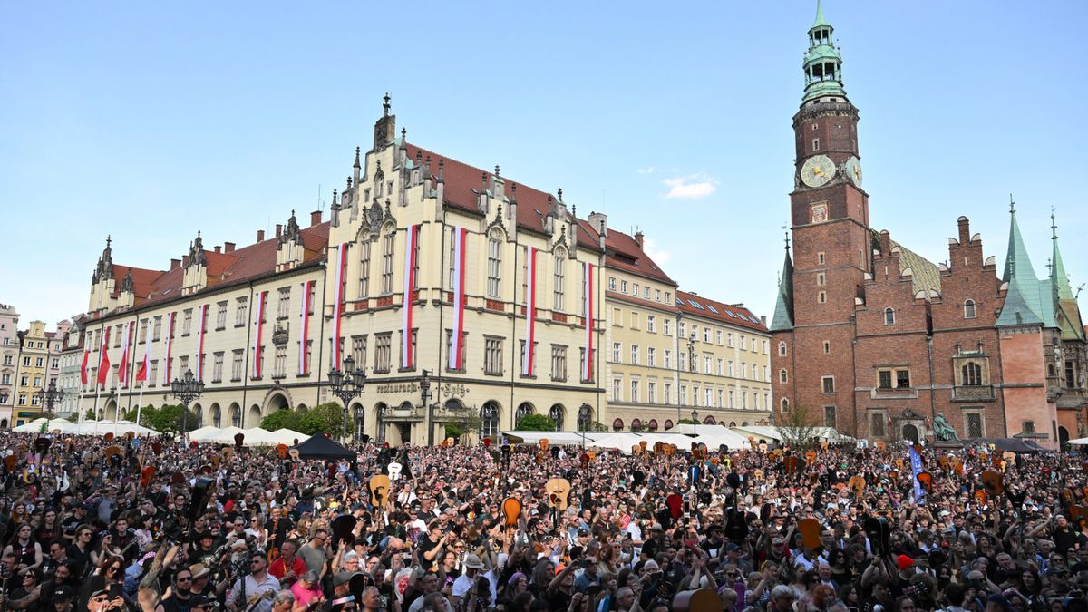 PAP / Maciej Kulczyński / Rynek we Wrocławiu