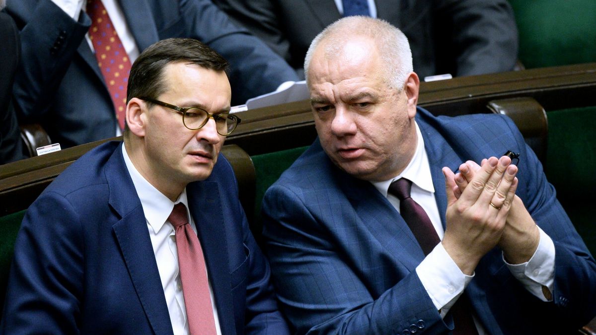 1. posiedzenie Sejmu IX kadencji
Fot. Jan Bielecki/East News, Warszawa. 13.11.2019. Inaguracyjne posiedzenie Sejmu IX kadencji - wznowienie obrad.
N/z: premier Mateusz Morawiecki, Jacek Sasin
Jan Bielecki