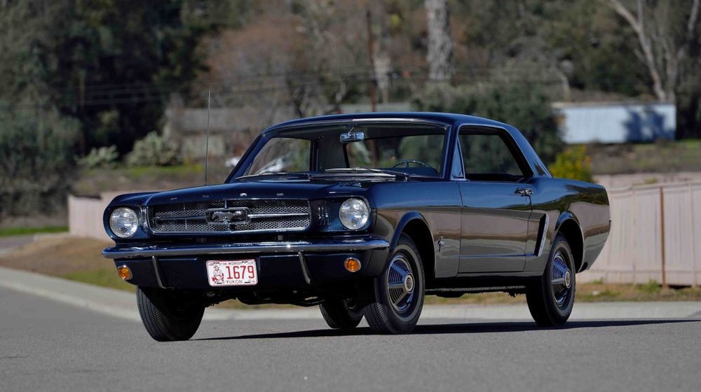Wyjątkowy Mustang z numerem 00002 trafi na aukcję