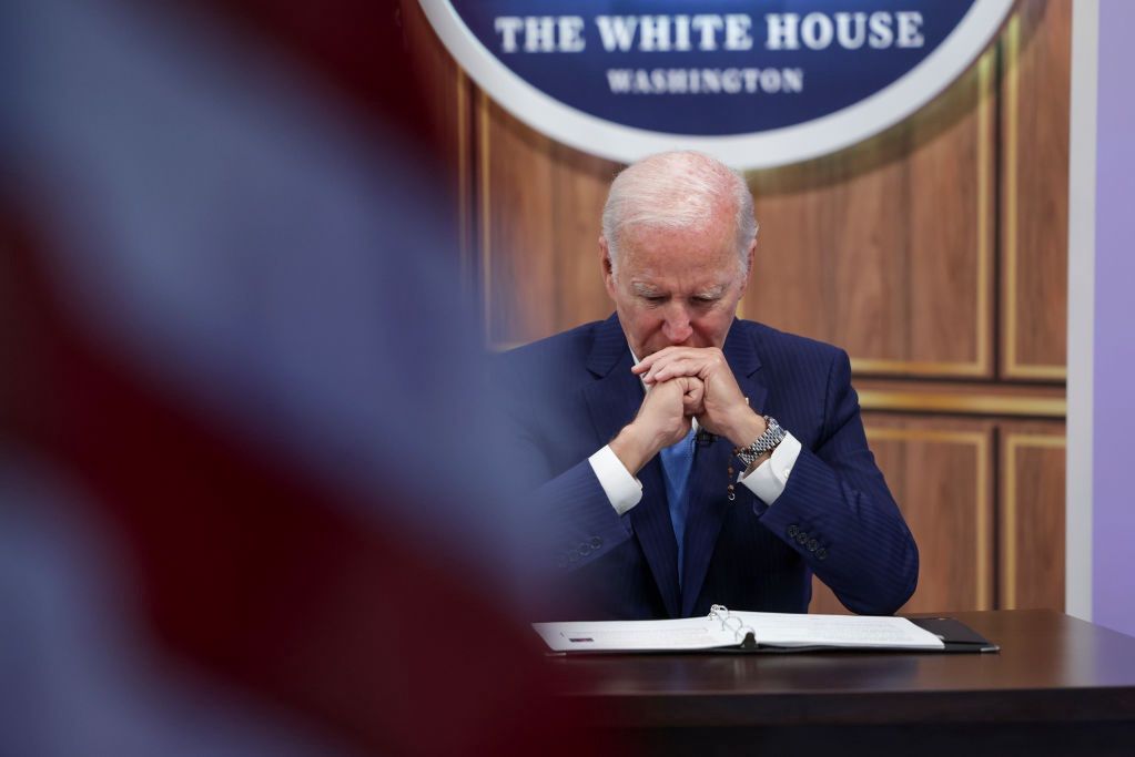 Joe Biden na sondażowym dnie. Trump może zacierać ręce