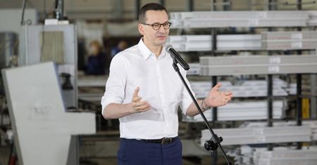 Trudne pytanie do premiera. Obiecał pomoc