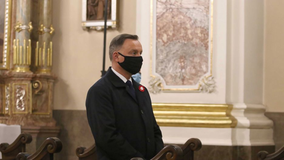 Góra Świętej Anny, 02.05.2021. Prezydent Andrzej Duda podczas mszy świętej w Sanktuarium św. Anny na Górze Świętej Anny, 2 bm. Trwają uroczystości z okazji setnej rocznicy wybuchu III Powstania Śląskiego oraz Dnia Flagi Rzeczypospolitej Polskiej. (kf) PAP/Krzysztof Świderski
