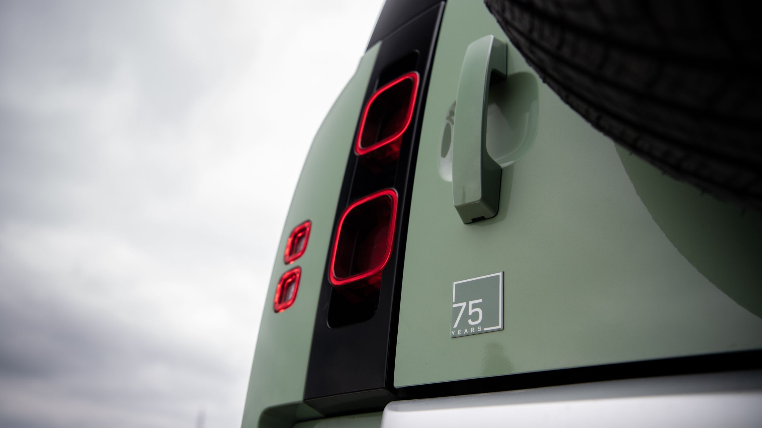 Land Rover Defender 90 75th Limited Edition