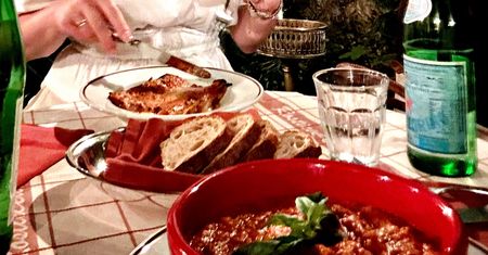 Makaron i pizza to nie wszystko. Dlaczego Włosi są jednymi z najzdrowszych?
