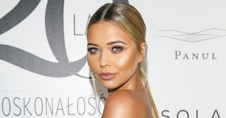 Sandra Kubicka zachwyca figurą. Modelka pozuje w bikini