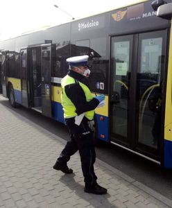 Wrocław. Kierowca autobusu rozmawiał przez telefon. Kontrola wykazała, że jest też pijany