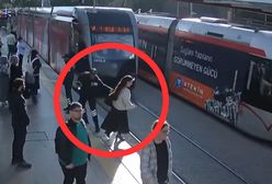 Weszła wprost pod tramwaj. Cudem nie doszło do tragedii