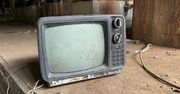 Stary telewizor gnębił wioskę przez 18 miesięcy. Odcinał mieszkańcom internet