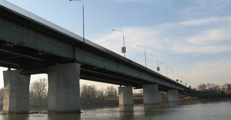 Remont Mostu Łazienkowskiego. Drogowcy chcą przeciąć go w pół