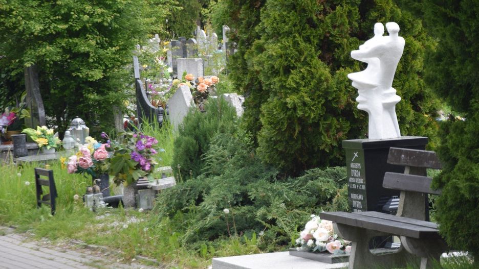 Grób Augustyna Dyrdy i jego żony Mirosławy na cmentarzu w Tychach-Wartogłowcu