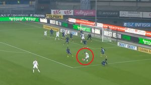 O tej bramce będzie głośno. Bajeczny strzał w Serie A