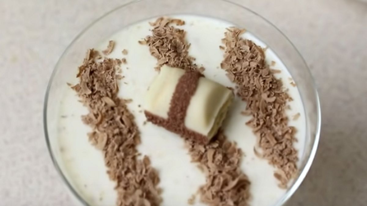 Jednoporcjowe ciasto białe Kinder Bueno