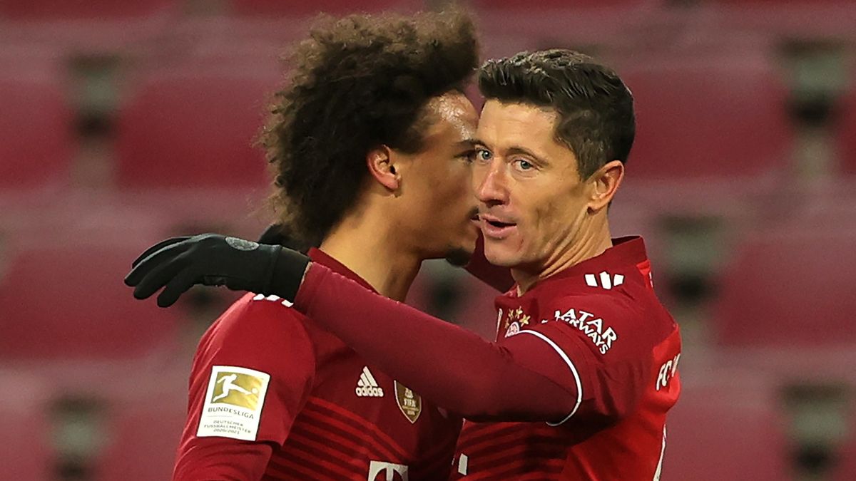 Zdjęcie okładkowe artykułu: PAP/EPA / FRIEDEMANN VOGEL / Na zdjęciu: Leroy Sane (z lewej) i Robert Lewandowski