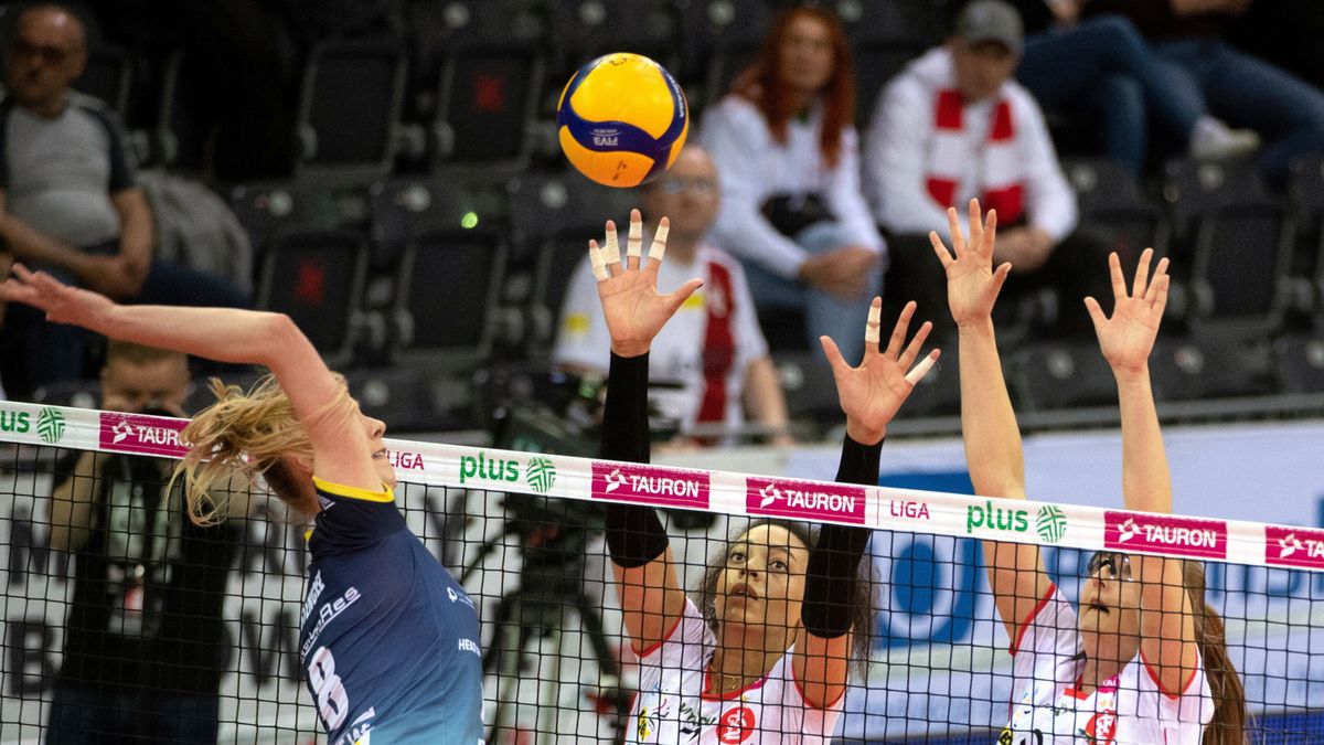 PAP / Grzegorz Michałowski / Na zdjęciu: mecz ŁKS Commercecon Łódź - Developres Bella Dolina Rzeszów