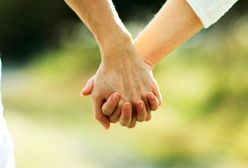 Rozstała się z chłopakiem i wyszła za mąż za jego ojca. Dzielą ich 24 lata