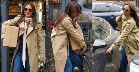 Kinga Rusin w trenczu Burberry za 10 tys. zł i z torebką wartą krocie, taszczy zakupy do swojego Porsche (ZDJĘCIA)