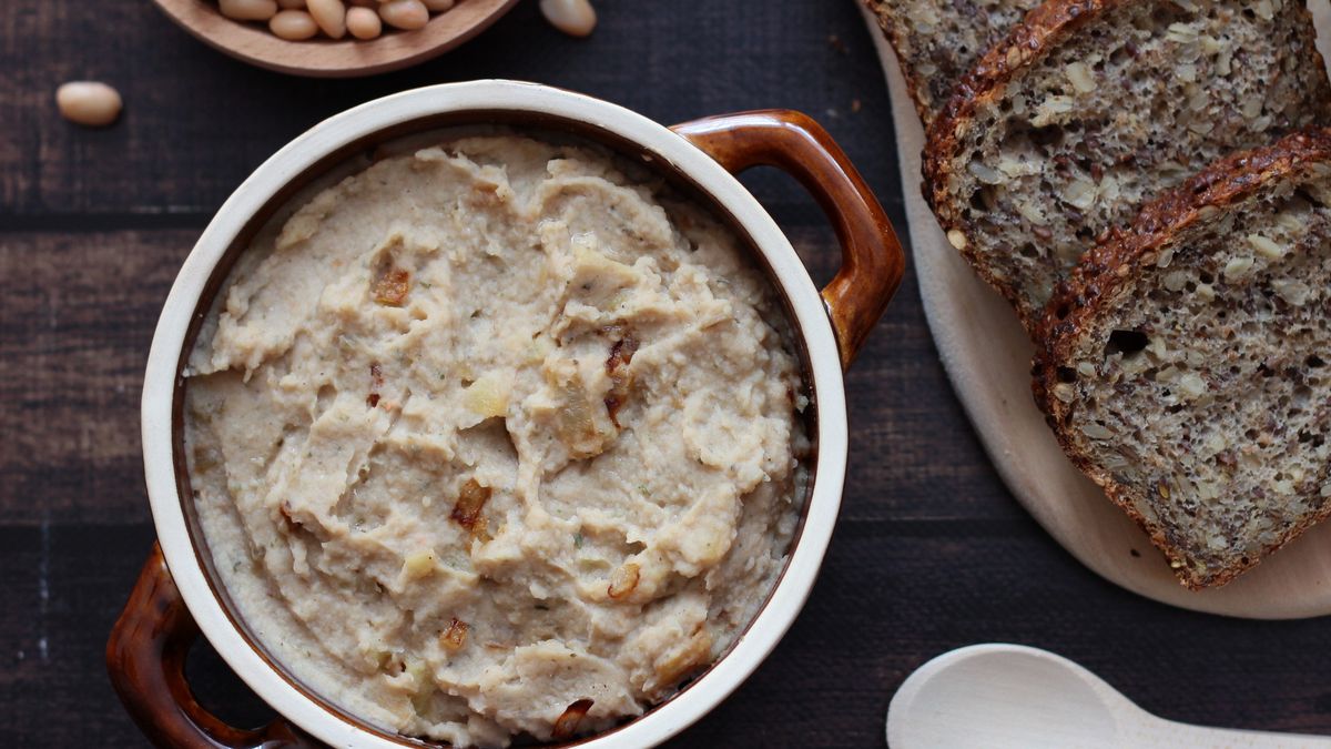 Smalec z fasoli to wegańska alternatywa tradycyjnego smalcu