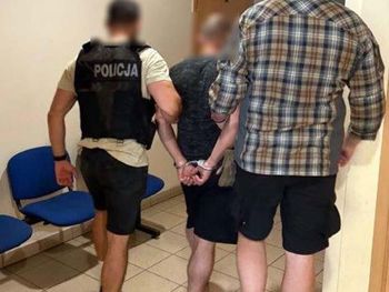 Gdańsk: Spotkał na klatce kryminalnych. Narkotyki trzymał nawet w lodówce