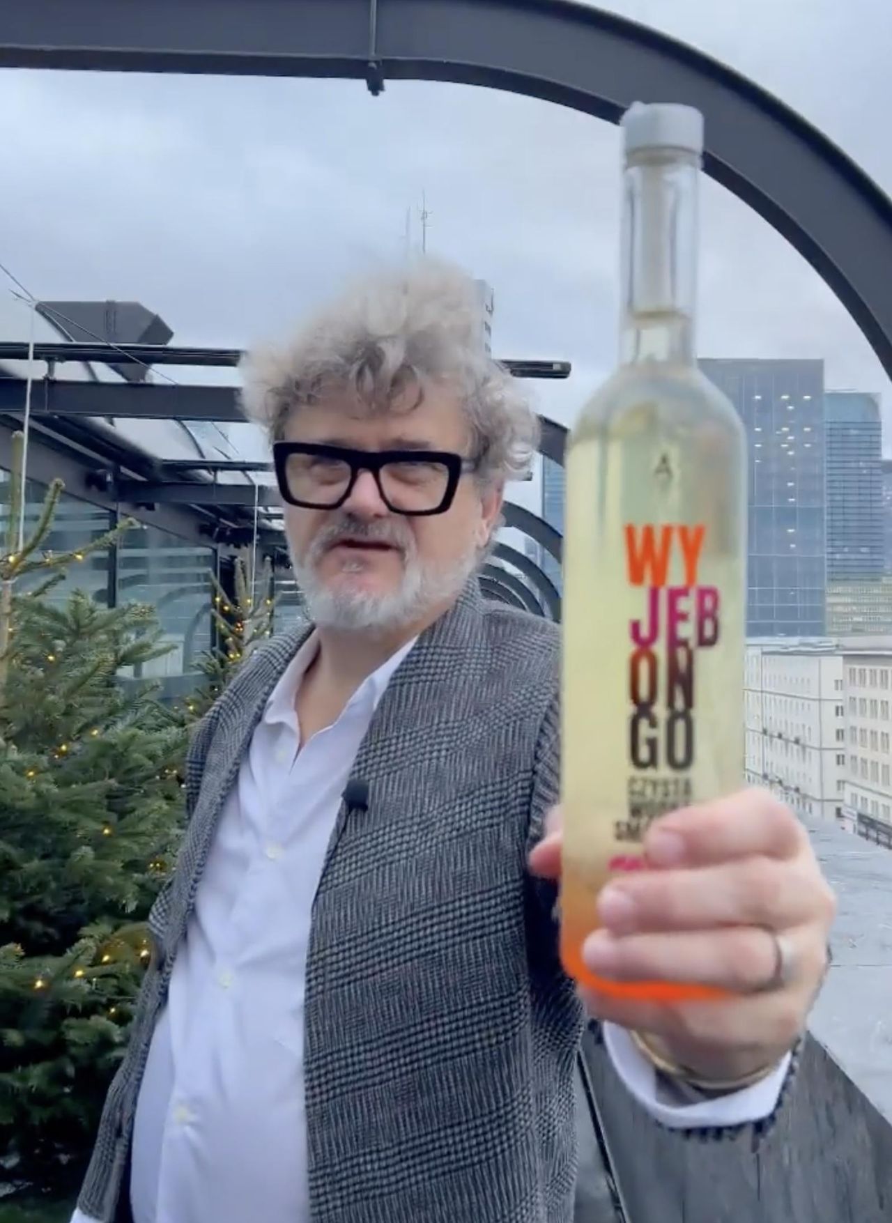 Janusz Palikot promuje nową wódkę