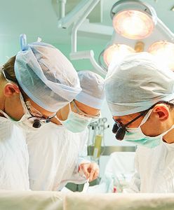 Lekarze przeprowadzili operację mózgu u 15-latka, w trakcie której wybudzono pacjenta