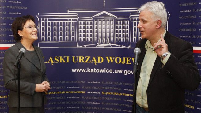 Premier Ewa Kopacz i przewodniczący zarządu Regionu Śląsko-Dąbrowskiego NSZZ "Solidarność" Dominik Kolorz
