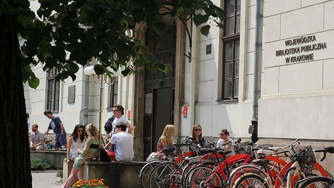 Wojewódzka Biblioteka Publiczna w Krakowie przy ulicy Rajskiej