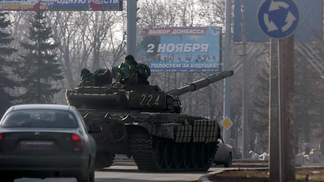 Czołg separatystów na ulicy Doniecka
