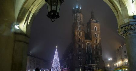 Od piątku jarmark świąteczny na Rynku Głównym w Krakowie