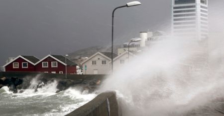 Norwegia po przejściu huraganu "Ole"