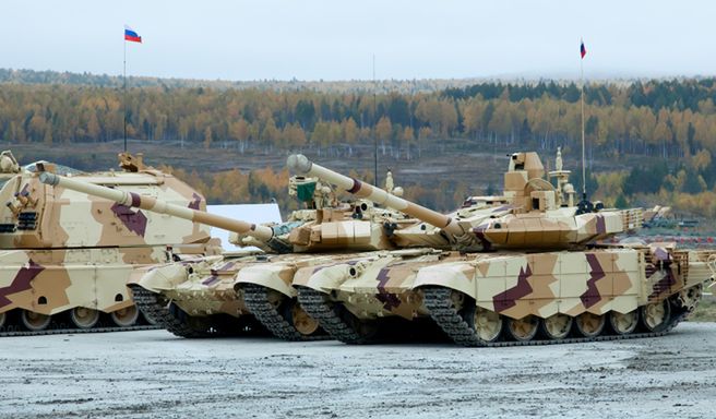 Rosyjskie czołgi przy granicy Krymu z obwodem chersońskim