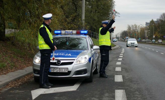 Akcja policji "Bus i Truck": setki mandatów dla krakowskich busiarzy