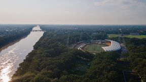 Wielka woda coraz bliżej. Zamienili stadion w twierdzę, a pracownikom dali inne zadania
