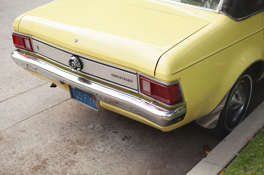 „Americana” Garroda Kirkwooda to minimalistyczny obraz wyluzowanej Kalifornii 10