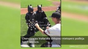 Baaat-kiiiid! Baaat-kiiiid! Chłopiec-nietoperz podbija stadion