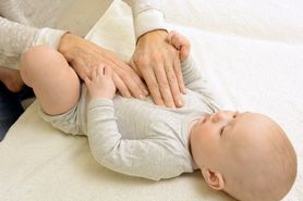 Dyschezja niemowlęca. Czym się różni od kolki jelitowej?