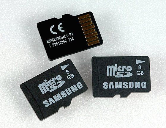8 GB w microSD od Samsunga