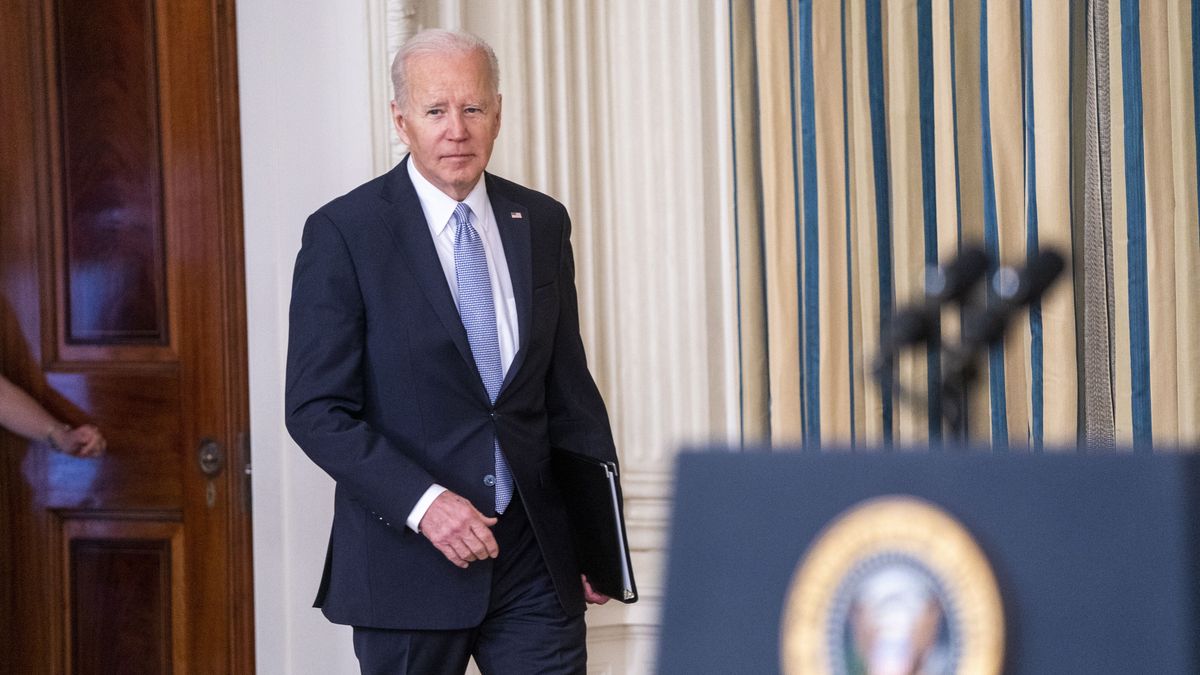 US President Joe Biden delivers remarks on the March jobs report in the State Dining Room of the White House in Washington, DC, USA, 01 March 2022. The March jobs report showed continued strength in the US labor market. EPA/SHAWN THEW Dostawca: PAP/EPA.