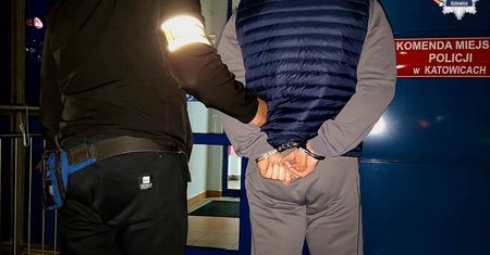 Trzej pseudokibice zatrzymani. Policja przejęła 25 kg narkotyków