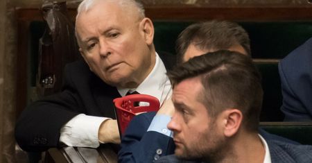 Odcięci od Nowogrodzkiej. PiS ma problem z koalicjantami