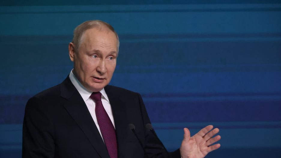 MOSCOW, RUSSIA - NOVEMBER 24 (RUSSIA OUT) Russian President Vladimir Putin gestures during the AIJ 2022 (Artifical Intelligence Journey) Conference, November,24,2022, in Moscow, Russia. President Putin delivered a speech at the conference, hosted by Sberbank, whose SWIFT was blocked by Western sanctions due to the Russian military invasion on Ukraine. (Photo by Contributor/Getty Images)