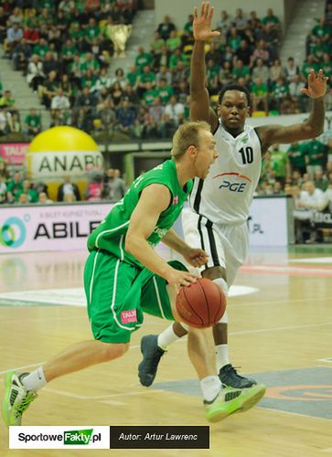 Teraz Łukasz Koszarek oraz Russell Robinson będą grać w jednej drużynie