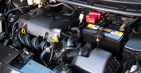 Mechanik zdradził patent na mrozy. Auto odpala bez najmniejszego problemu
