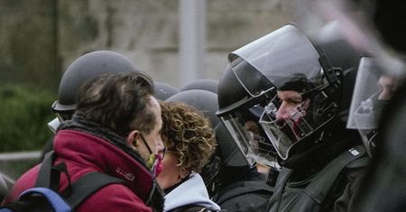 Republikańskie stany wysyłają Gwardię Narodową do Waszyngtonu. Mieszkańcy odpowiadają protestami