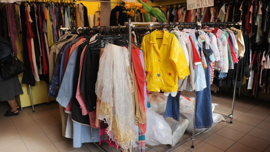 Właściciele second handów o wyzwaniach, konkurencji i klientach